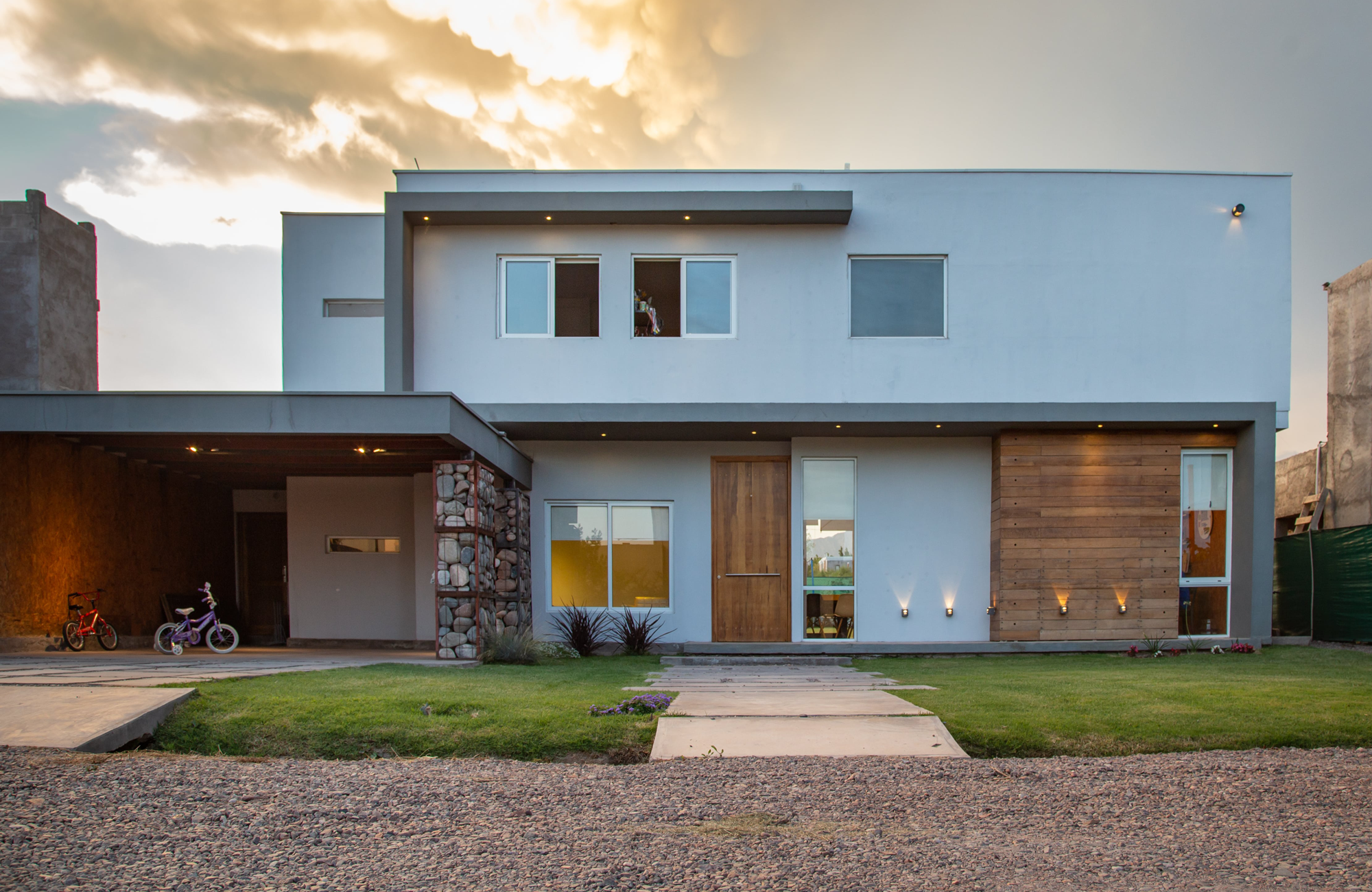 Vivienda MR — New Panel